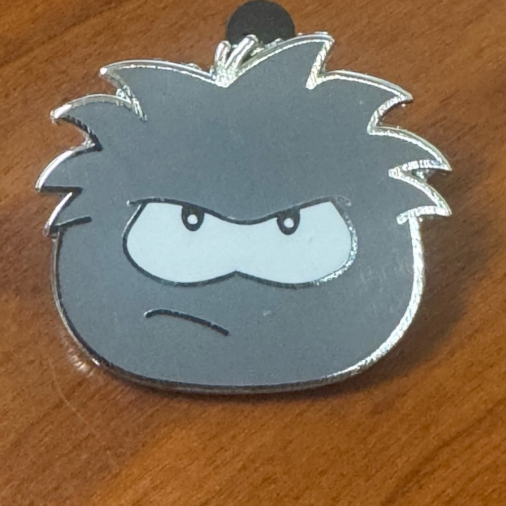 5/$25 Club Penguin Puffles - Gray Puffle Pin